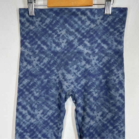 SPANX Blue Tie Dye Seamless Leggings - Picture 2 of 5